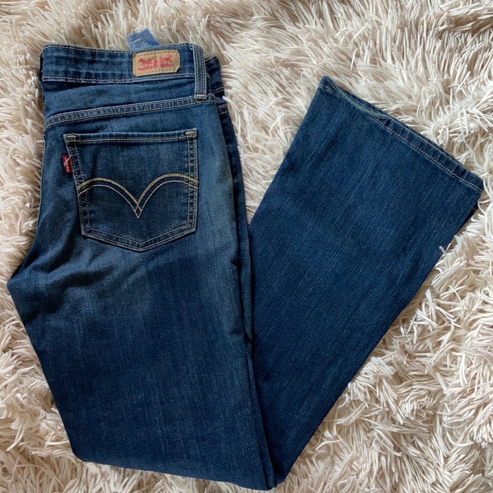 Women’s Bootcut Levi Jeans